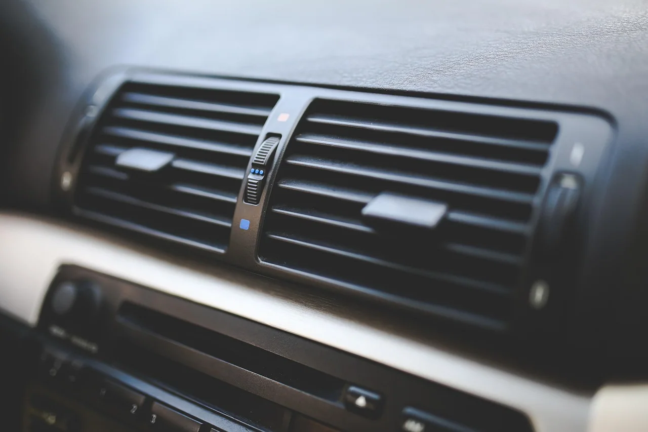 Vehicle receiving air conditioning diagnosis near Bar Point